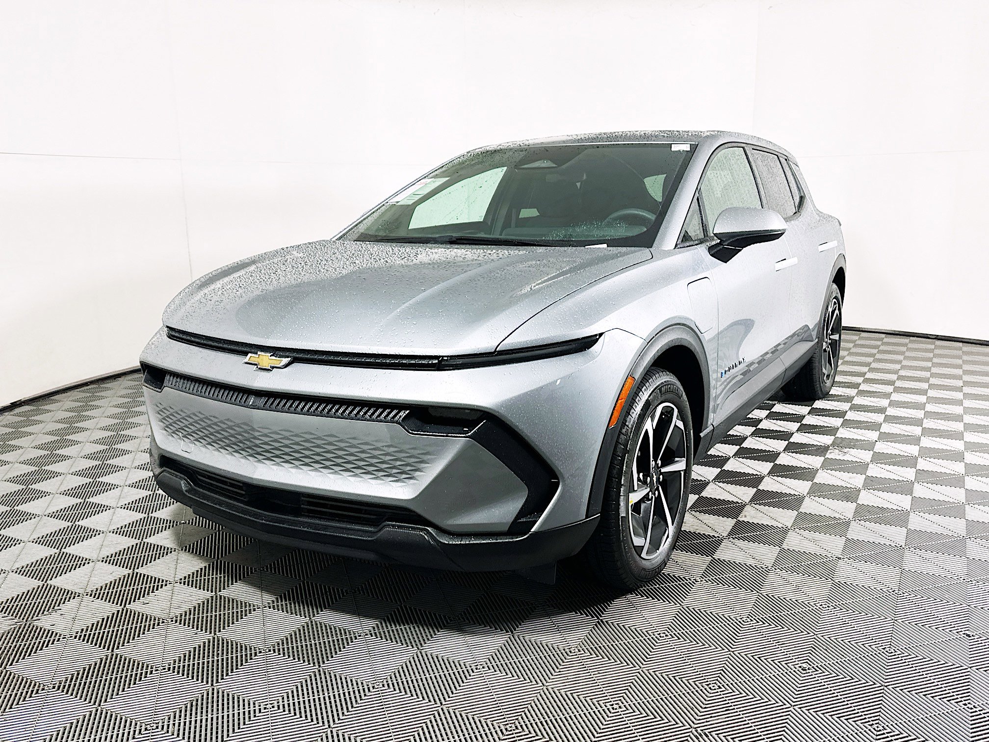 Used 2025 Chevrolet Equinox EV LT FWD image 7