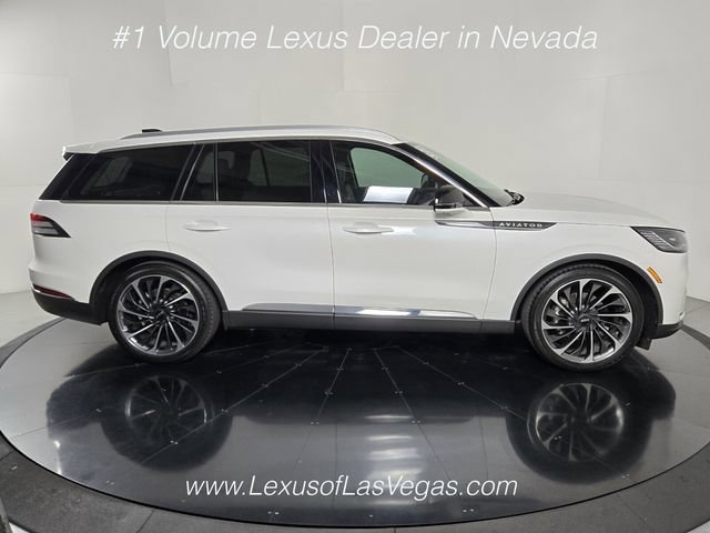 Used 2026 Lincoln Aviator Reserve AWD/4WD image 7