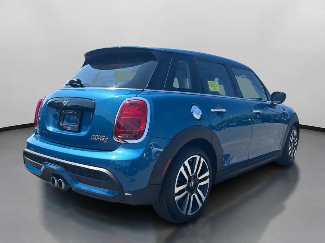 Used 2022 MINI Cooper S image 10