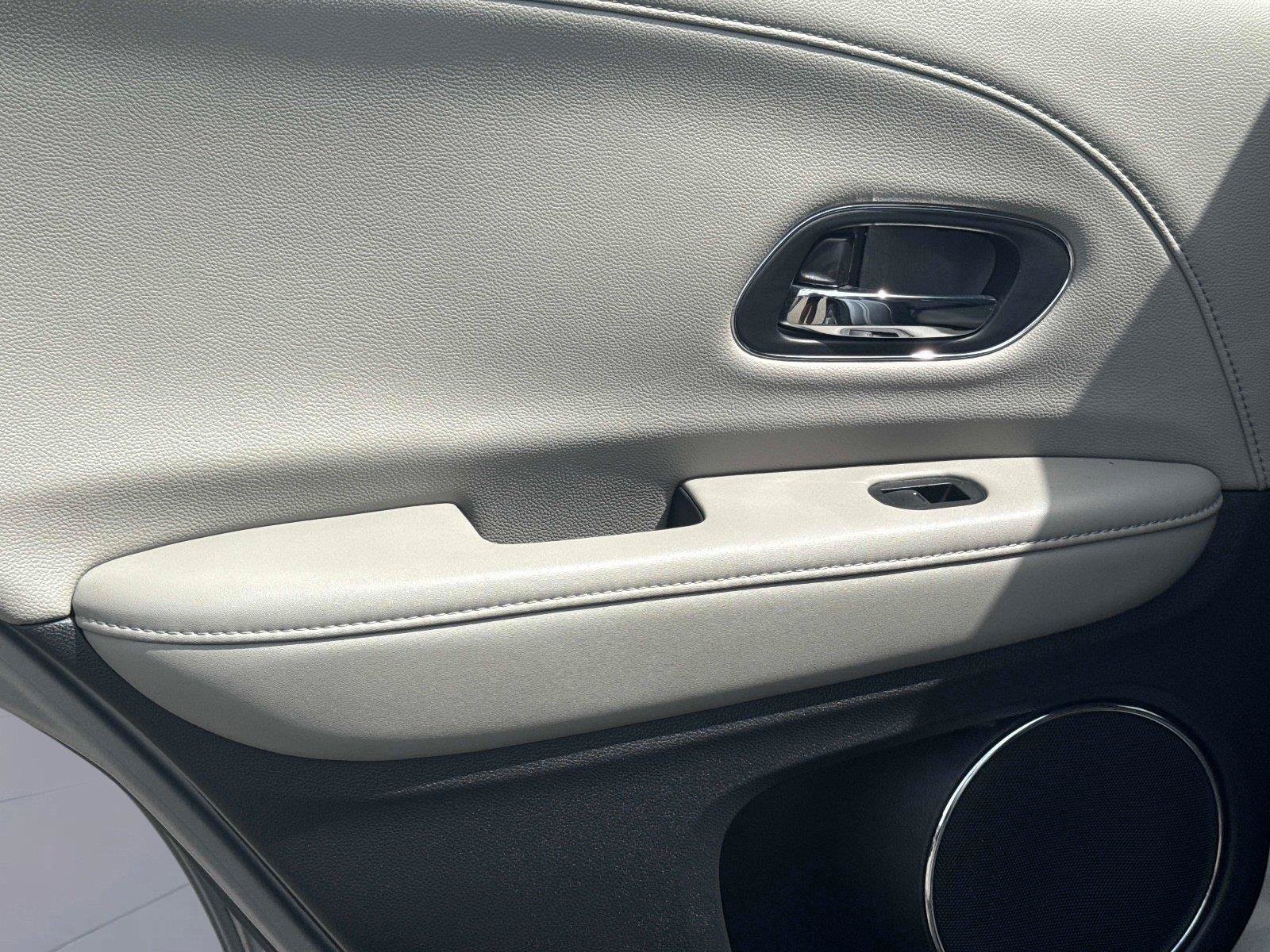 Certified 2019 Honda HR-V EX-L image 12