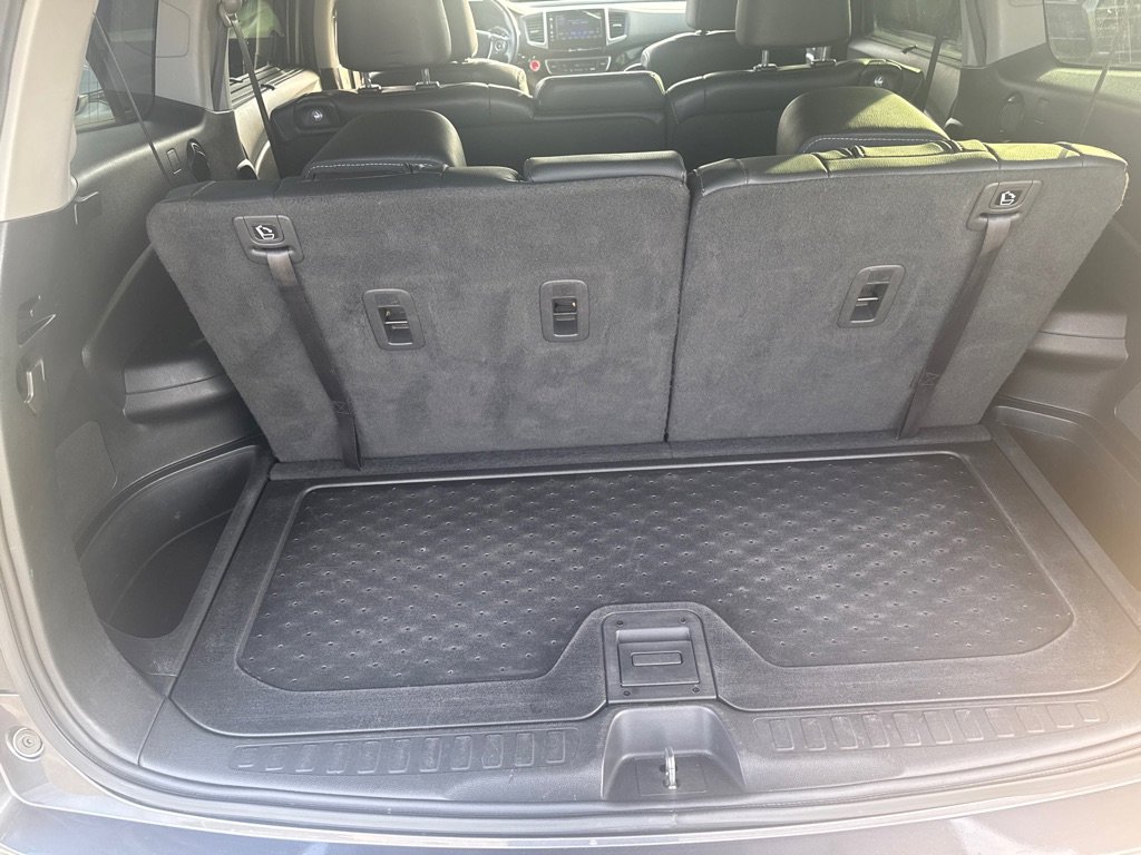 Used 2016 Honda Pilot Touring image 17