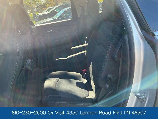 Used 2015 Chevrolet Traverse LT FWD image 19