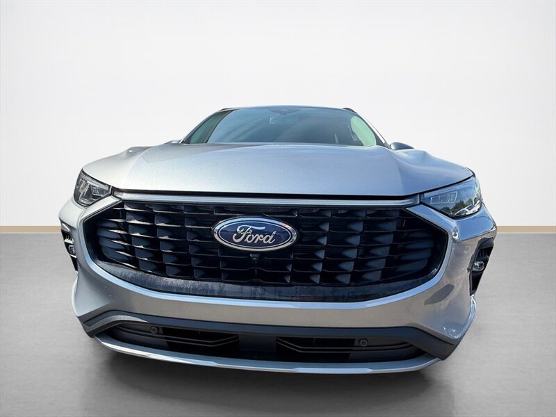 Used 2024 Ford Escape Platinum AWD/4WD image 9