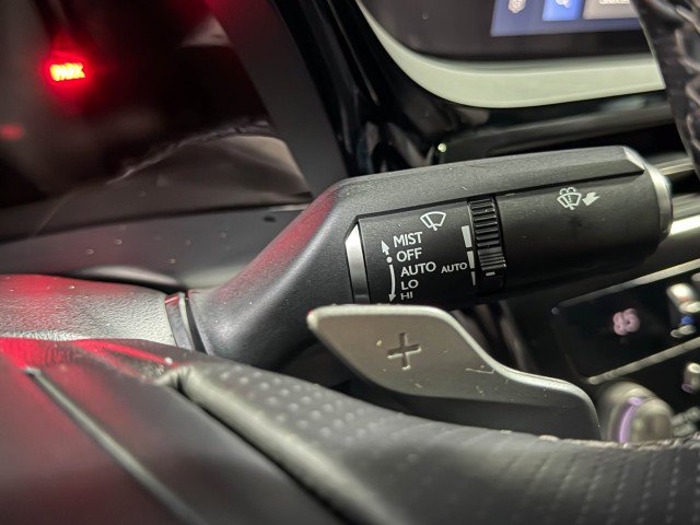 Used 2023 Lexus ES 300h F Sport image 22