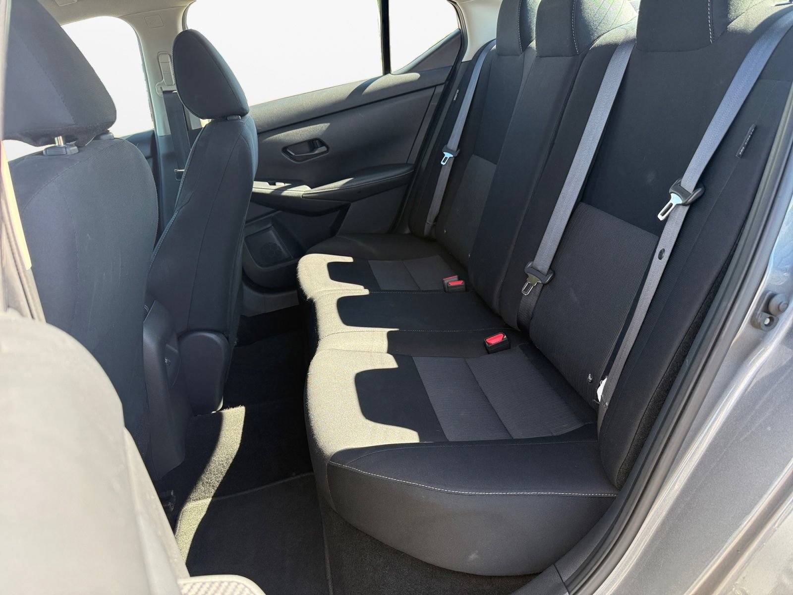 Used 2024 Nissan Sentra SV FWD image 17