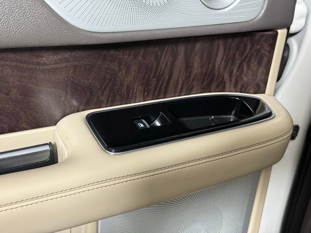 Certified 2024 Lincoln Navigator L Reserve AWD/4WD image 45