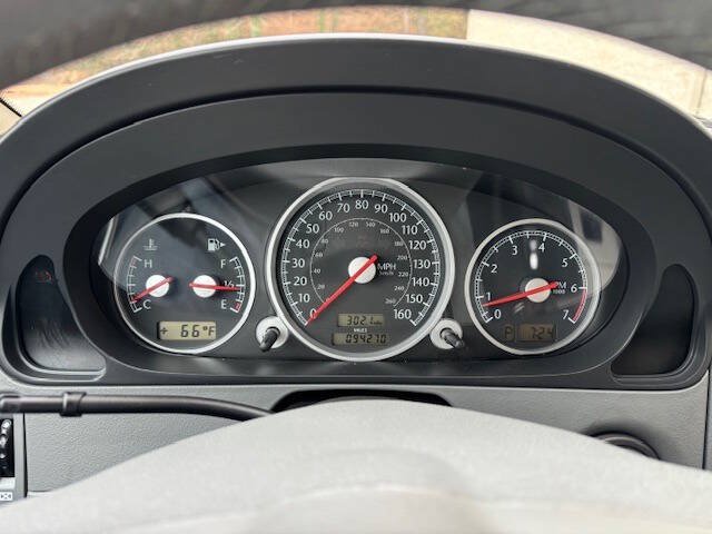 Used 2007 Chrysler Crossfire Limited RWD image 6
