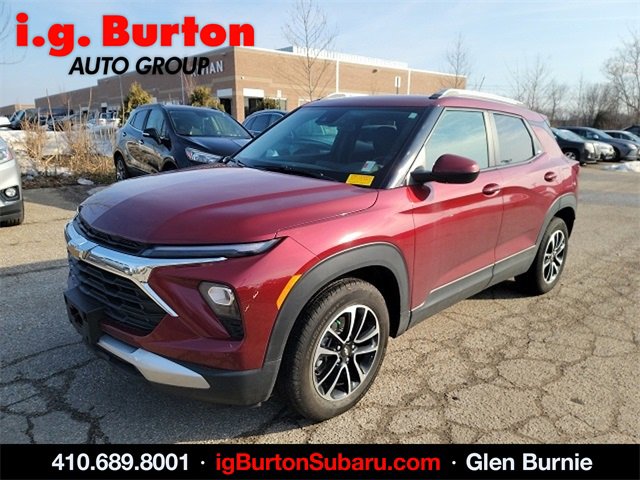 Used 2024 Chevrolet TrailBlazer LT w/ LT Cold Weather Package image 3