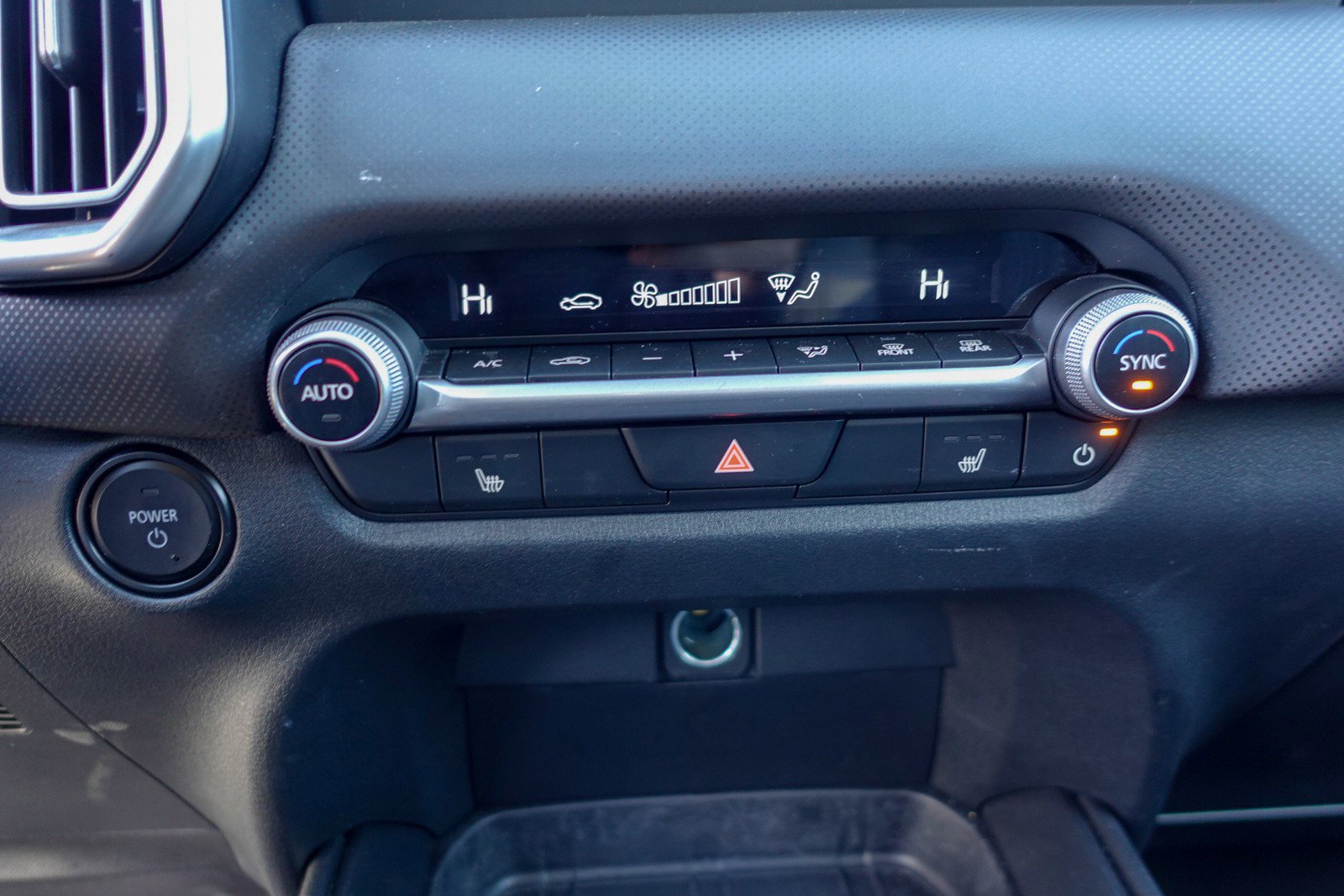 Certified 2025 MAZDA CX-50 2.5 Hybrid w/ Preferred Pkg image 18