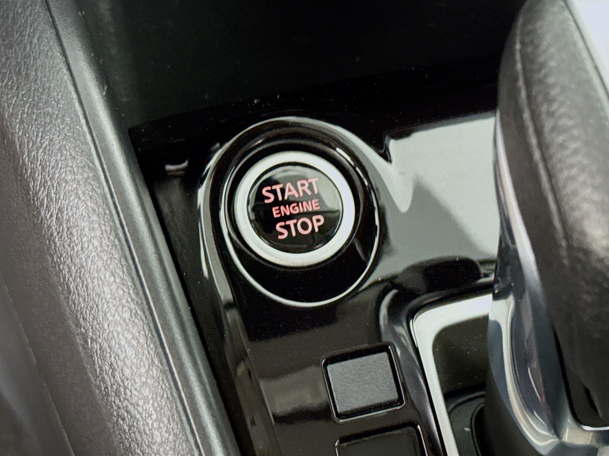 Used 2021 Nissan Kicks S FWD image 19