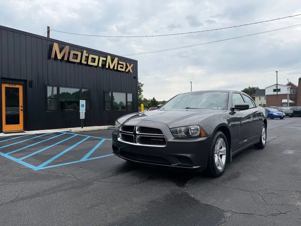 Used 2013 Dodge Charger SE