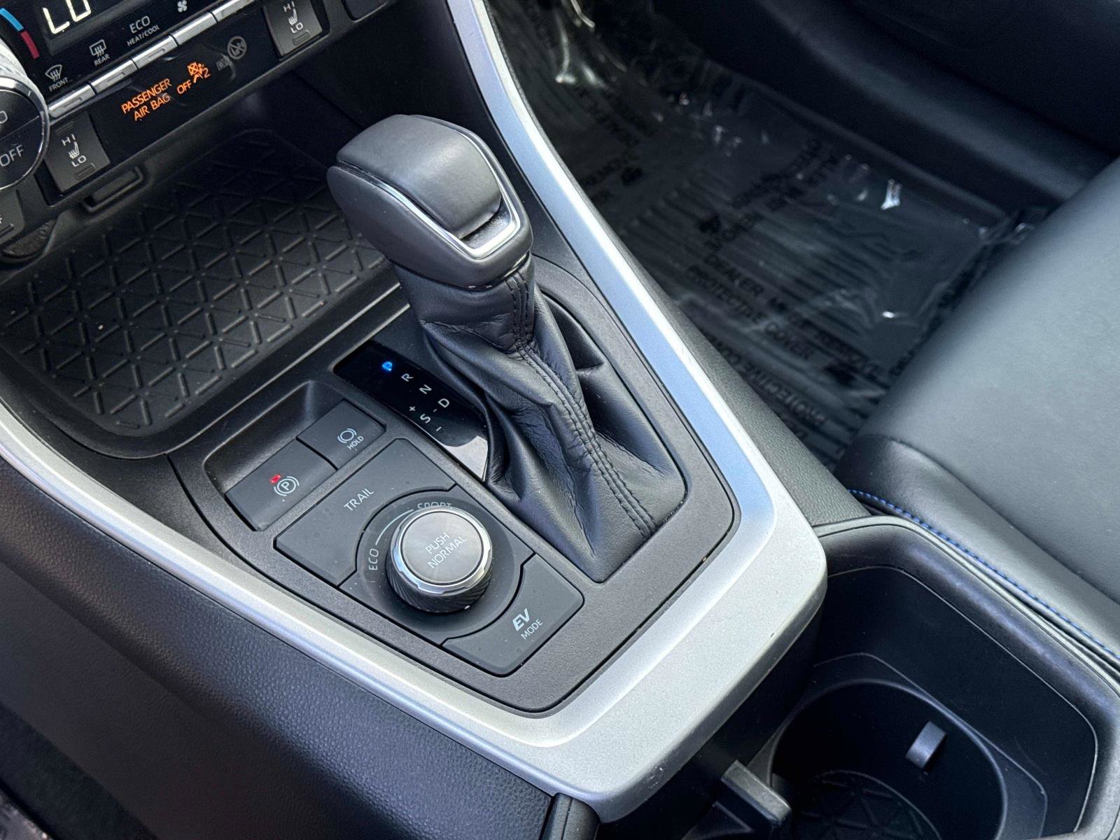 Used 2022 Toyota RAV4 XSE w/ XSE Grade Weather Package image 28