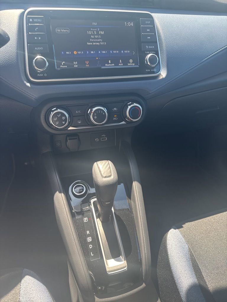 Used 2025 Nissan Versa SV w/ Trunk Package FWD image 16