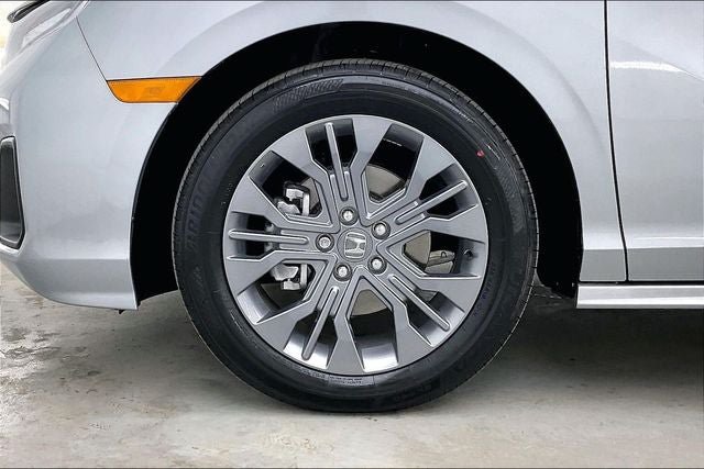 Certified 2026 Honda Odyssey Touring image 10