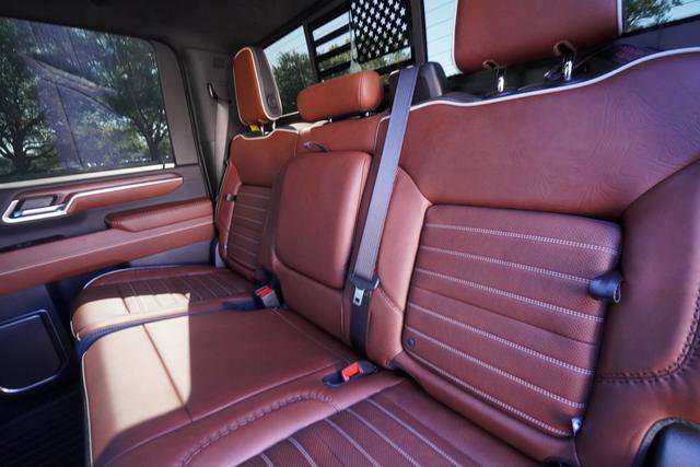 Used 2024 GMC Sierra 3500 Denali Ultimate AWD/4WD image 24