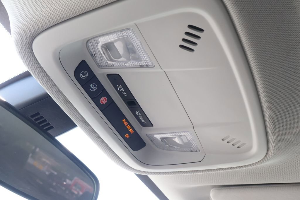 Used 2018 Chevrolet Traverse LS FWD image 27