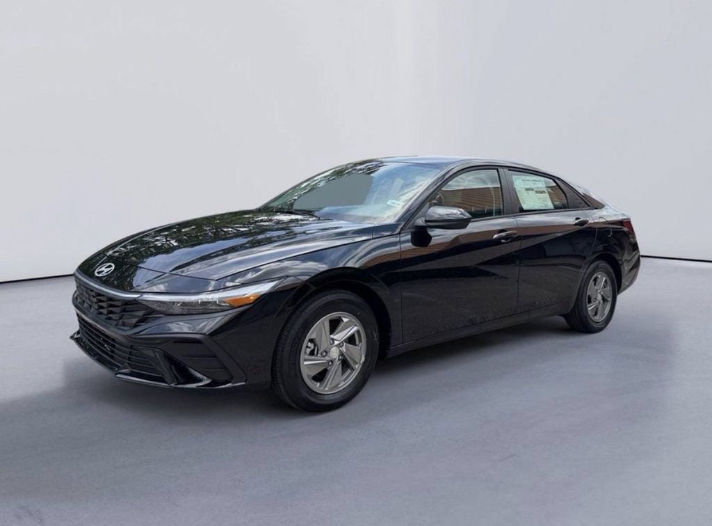 New 2026 Hyundai Elantra SE FWD image 7
