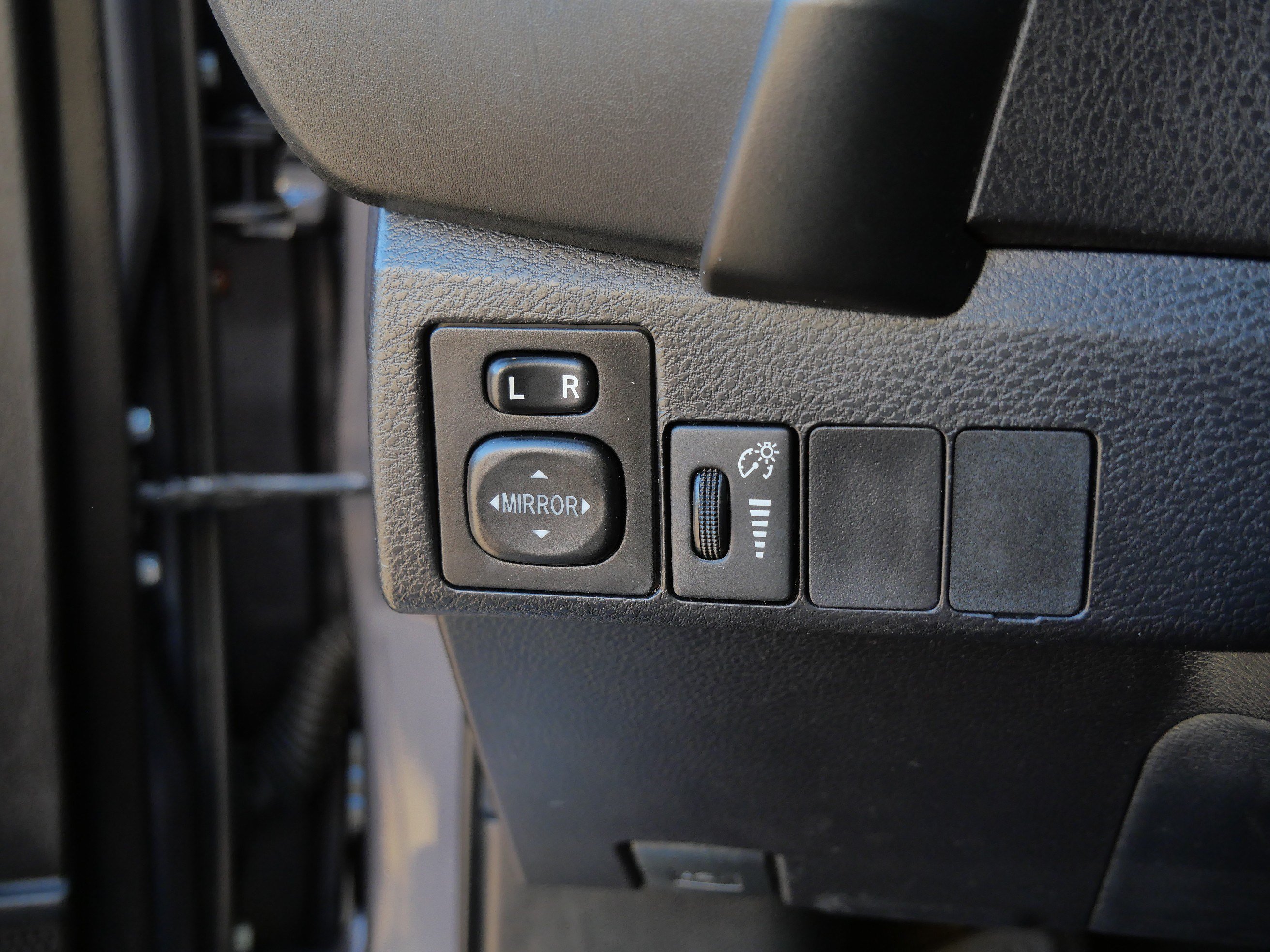 Certified 2019 Toyota Corolla LE FWD image 26