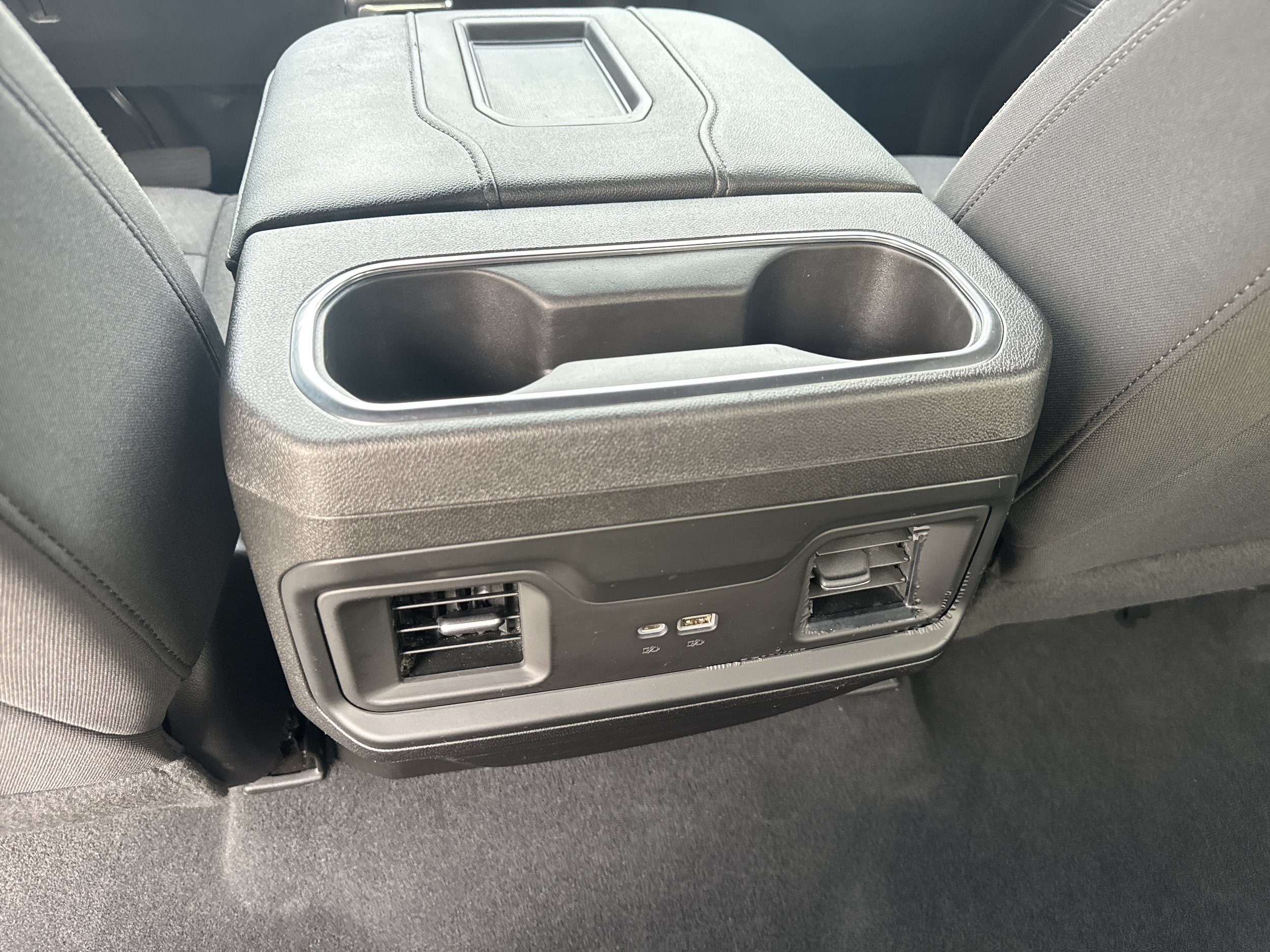 Used 2022 Chevrolet Silverado 1500 LT AWD/4WD image 15