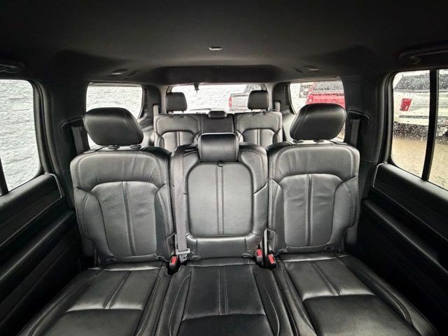 Used 2022 Jeep Wagoneer Series III AWD/4WD image 30