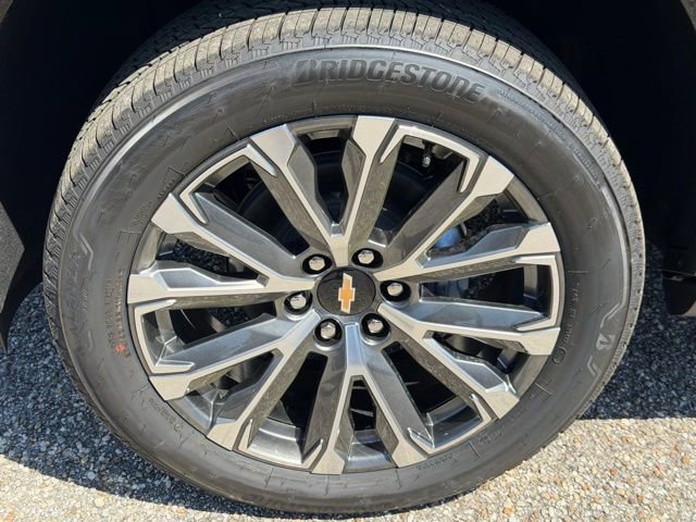 New 2026 Chevrolet Suburban High Country image 10