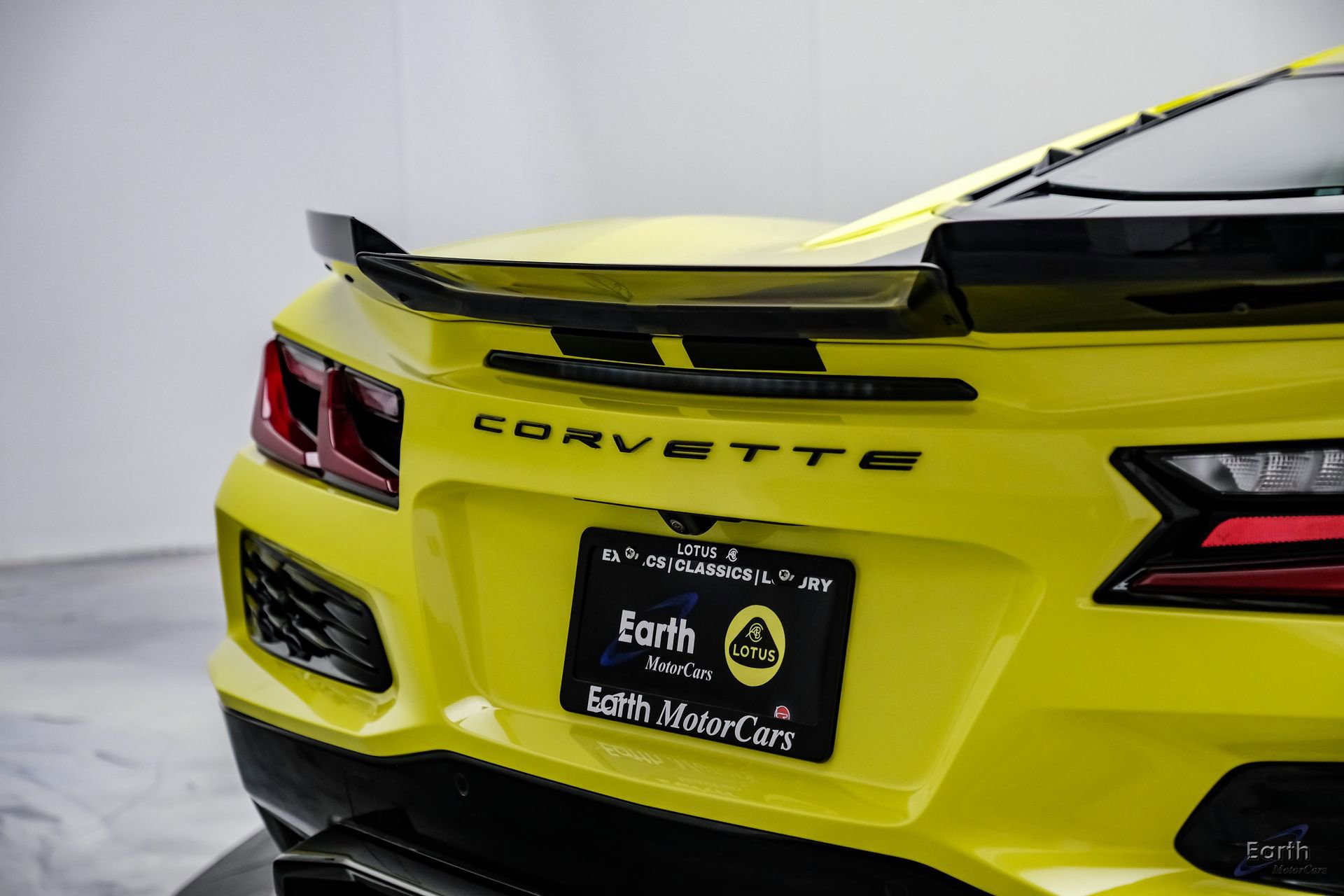 Used 2024 Chevrolet Corvette Z06 w/ Stealth Interior Trim Package RWD image 19