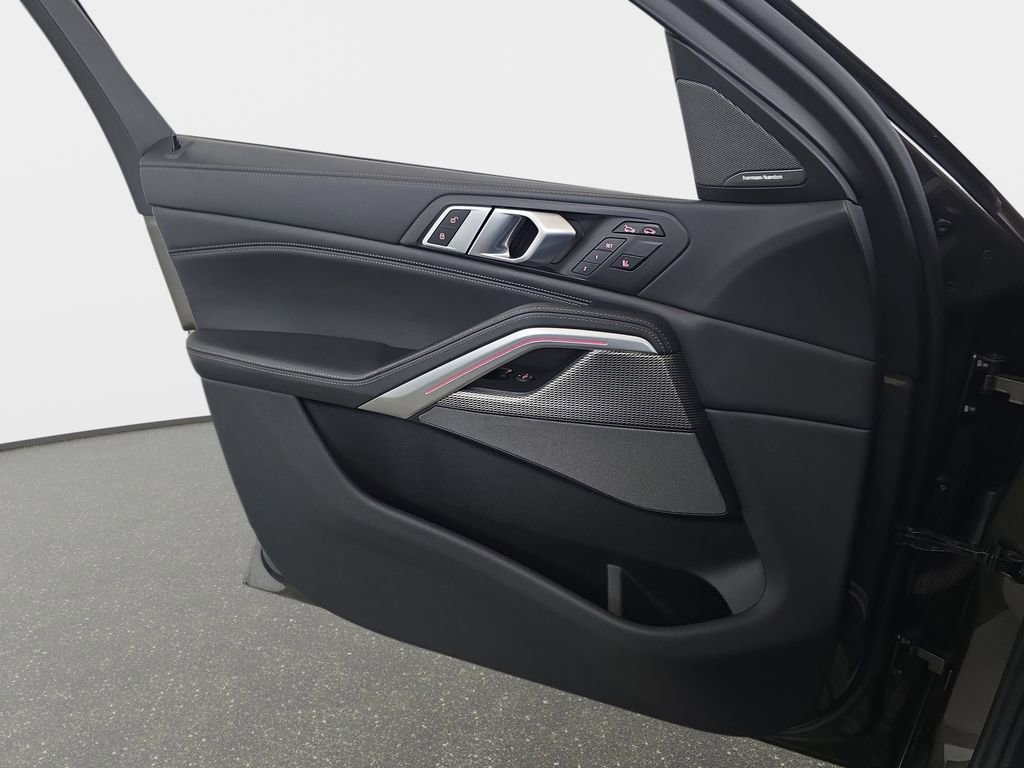 Used 2020 BMW X6 M50i w/ Premium Package image 29
