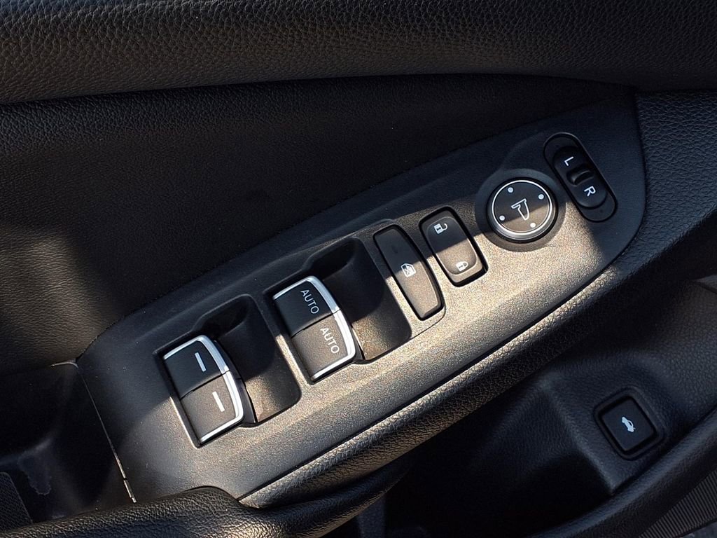 Used 2020 Honda Accord LX image 17