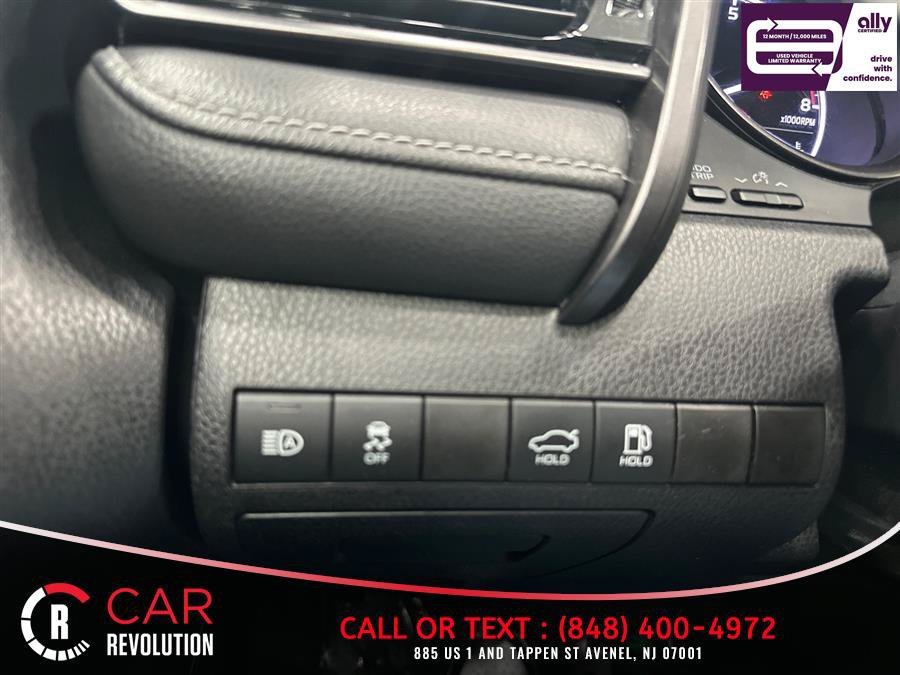 Used 2021 Toyota Camry SE FWD image 30