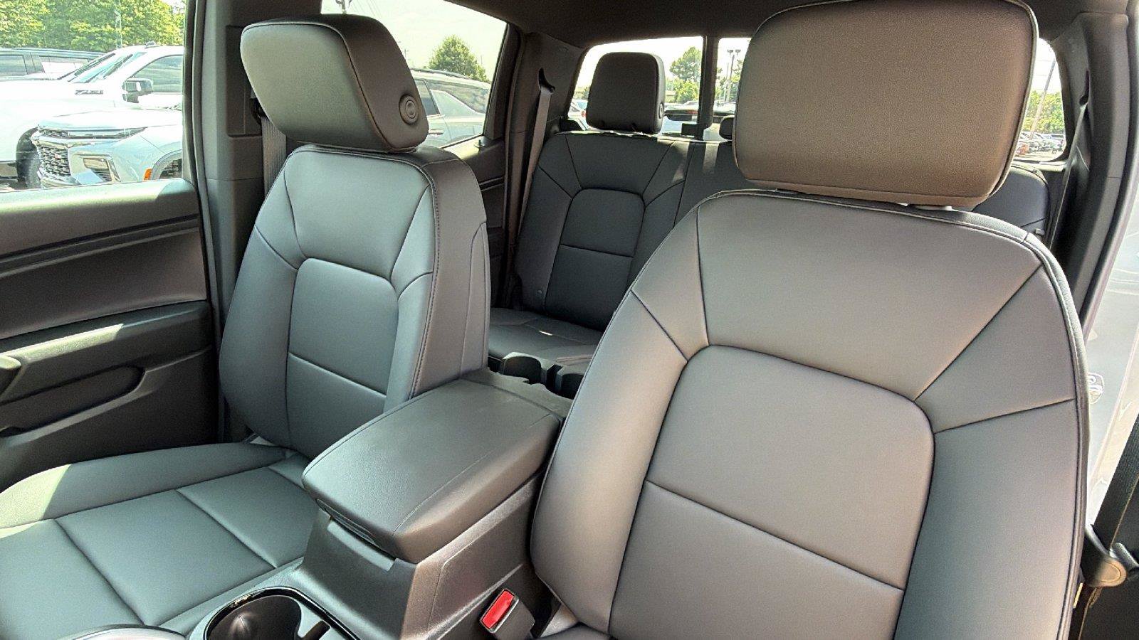 New 2026 Chevrolet Colorado Trail Boss AWD/4WD image 17