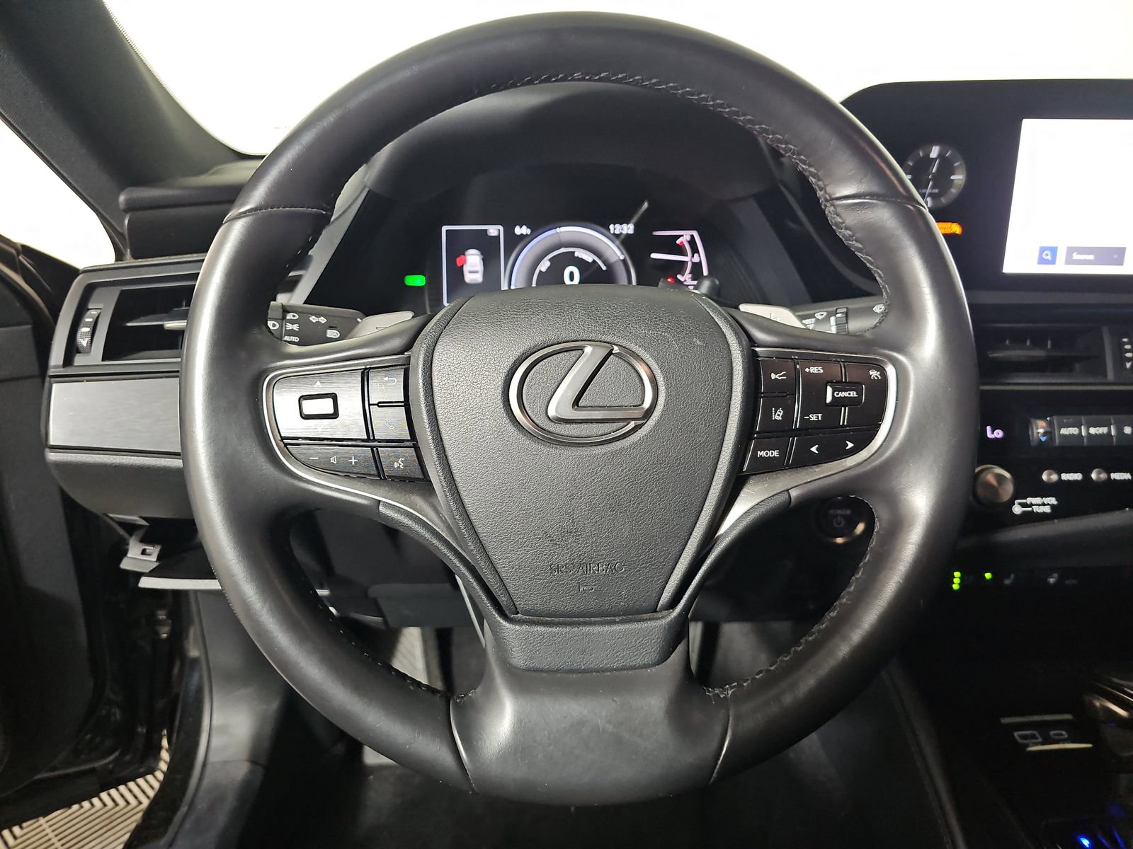 Used 2023 Lexus ES 300h w/ Premium Package FWD image 13