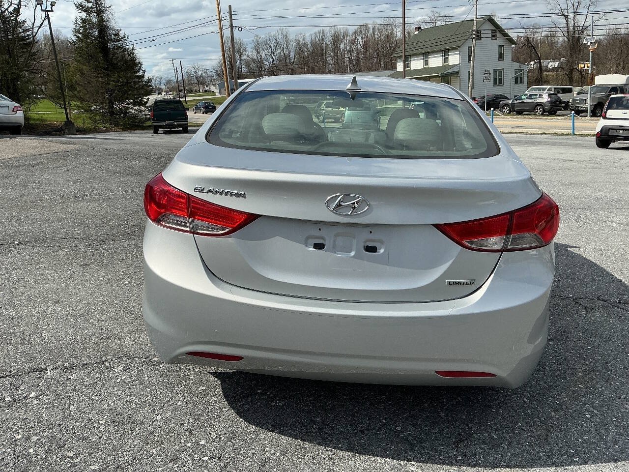 Used 2012 Hyundai Elantra Limited FWD image 7