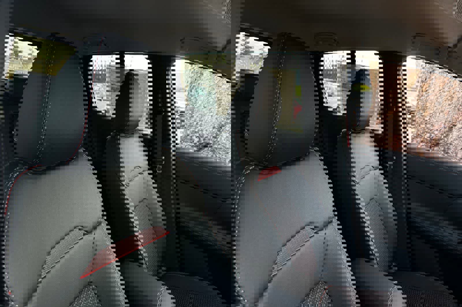 New 2026 Nissan Kicks SR image 18