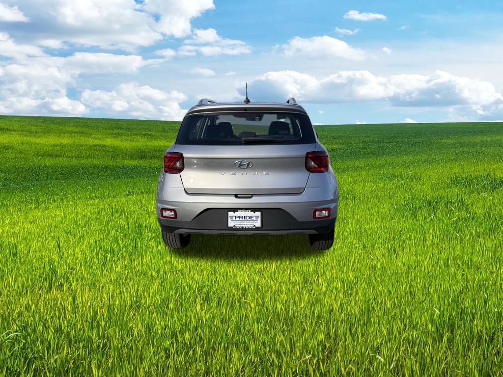 Certified 2026 Hyundai Venue SEL image 7