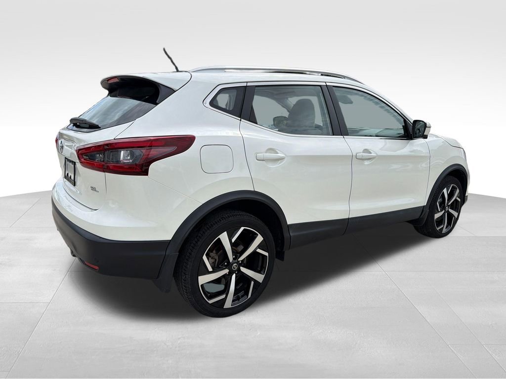 Used 2021 Nissan Rogue Sport SL w/ Premium Package FWD image 8