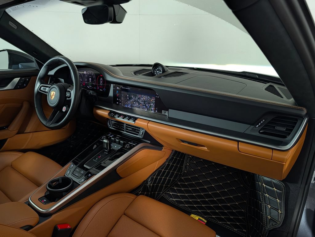 Certified 2025 Porsche 911 Carrera 4 GTS AWD/4WD image 18
