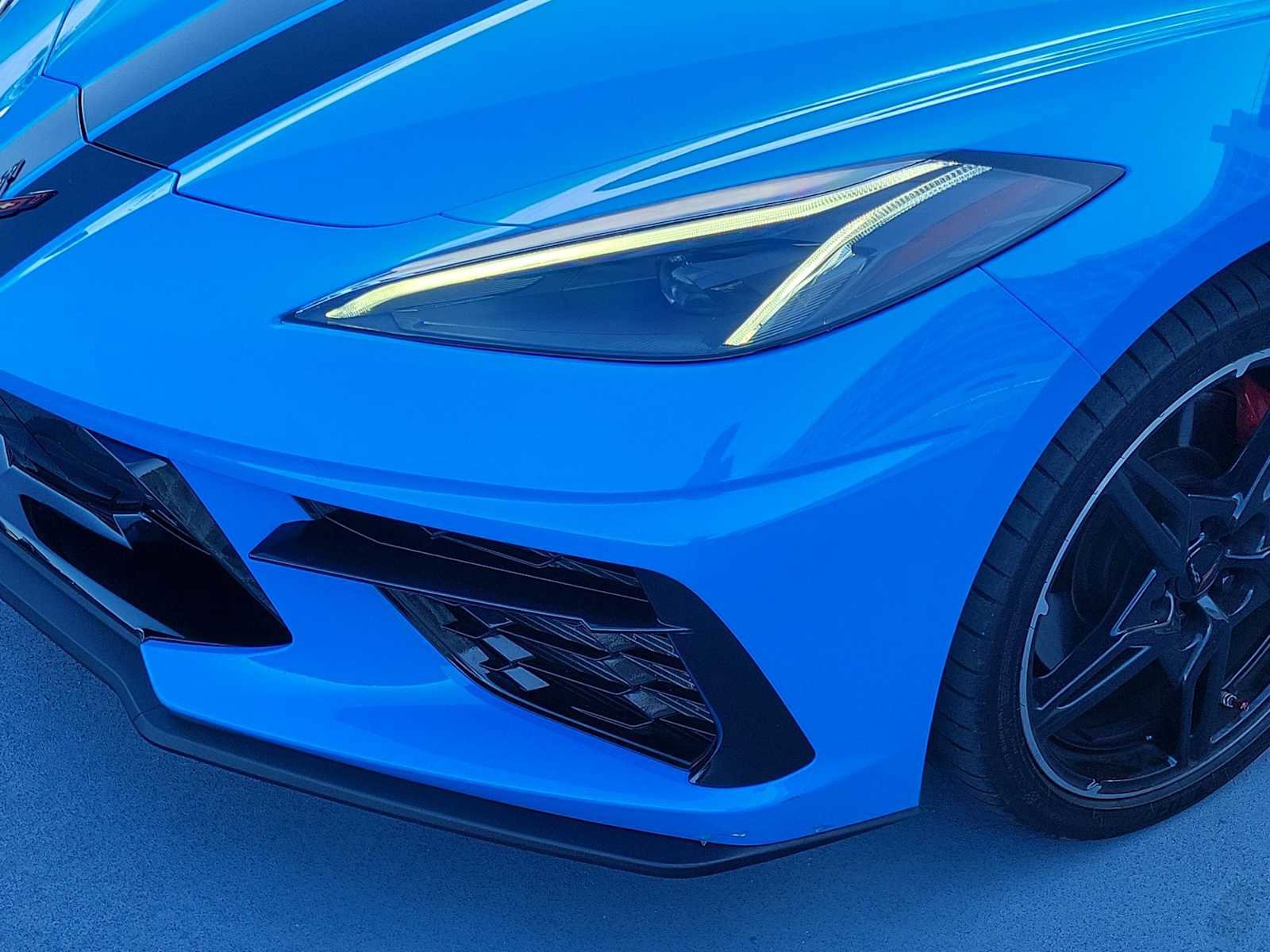 Used 2021 Chevrolet Corvette Stingray Premium Conv w/ Z51 Performance Package RWD image 11