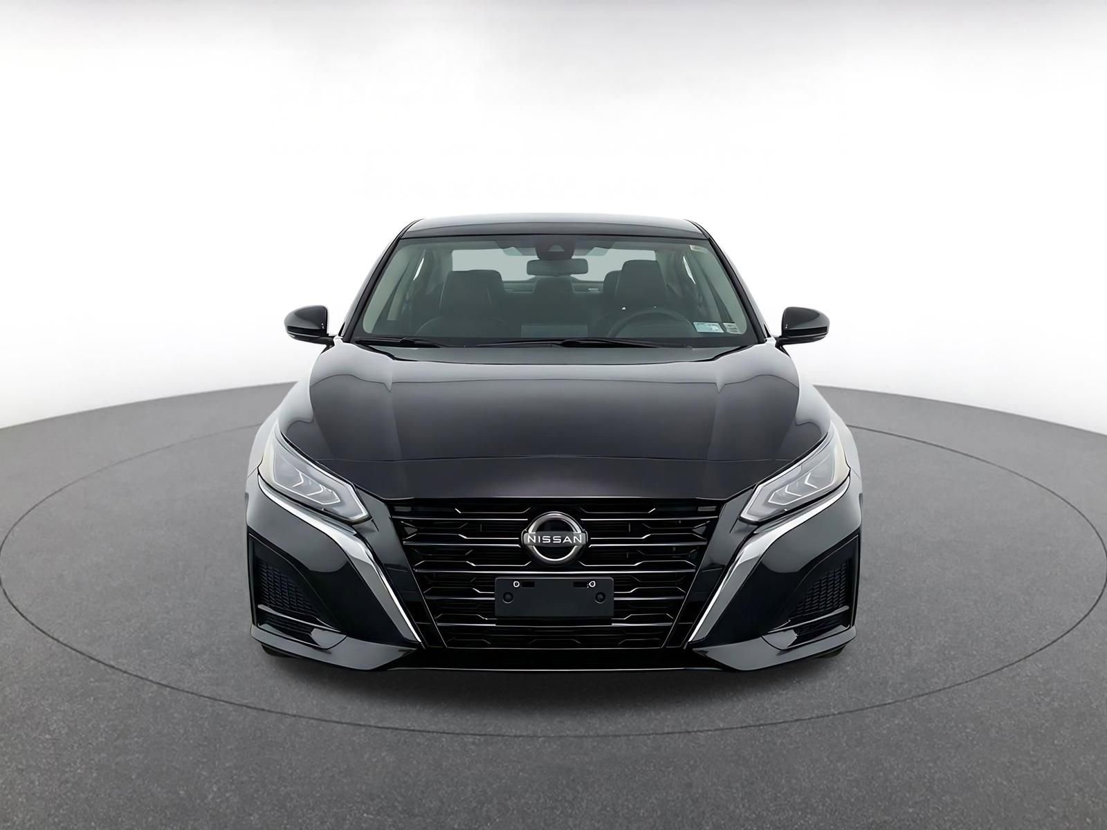 Used 2025 Nissan Altima 2.5 SV FWD video 2