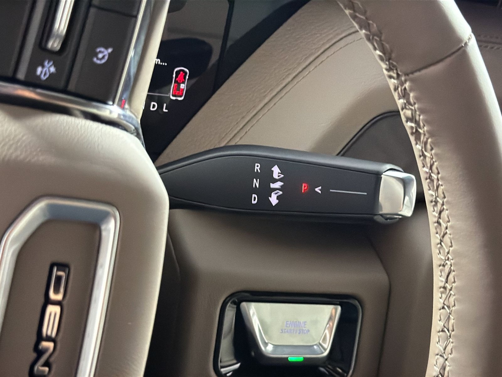 New 2026 GMC Yukon XL Denali w/ Sun & Power Step Package AWD/4WD image 22
