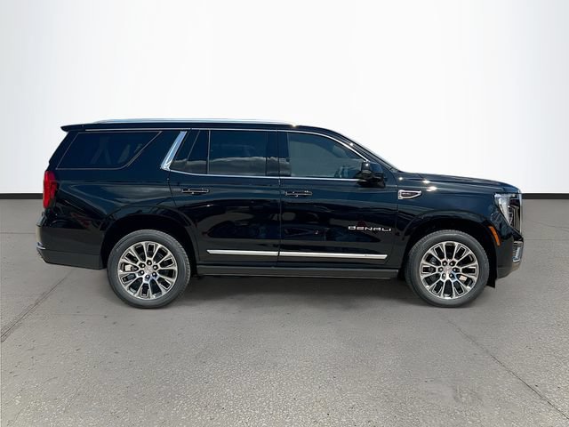 New 2026 GMC Yukon Denali w/ Sun & Power Step Package AWD/4WD image 3