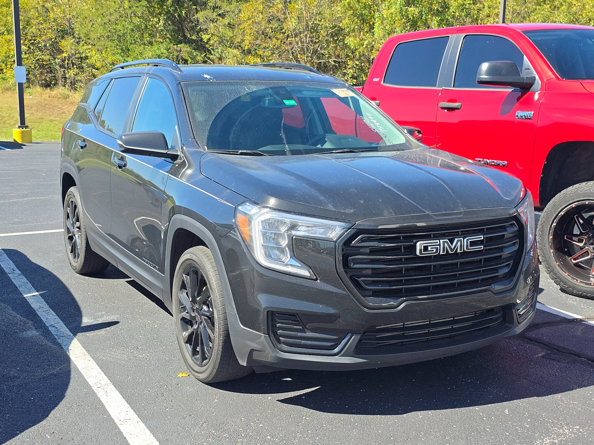 Used 2024 GMC Terrain SLE w/ Driver Convenience Package