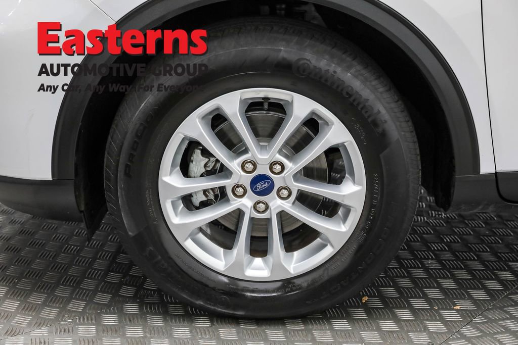 Used 2022 Ford Escape SE w/ Cold Weather Package image 31