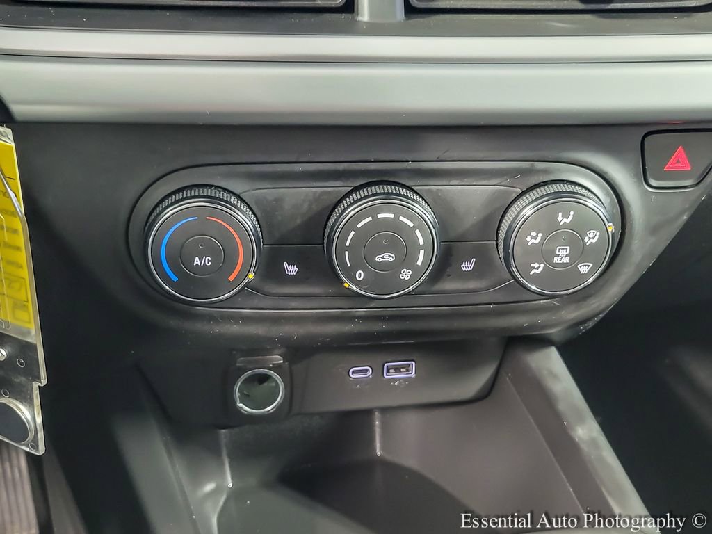 Used 2024 Chevrolet Trax RS image 16