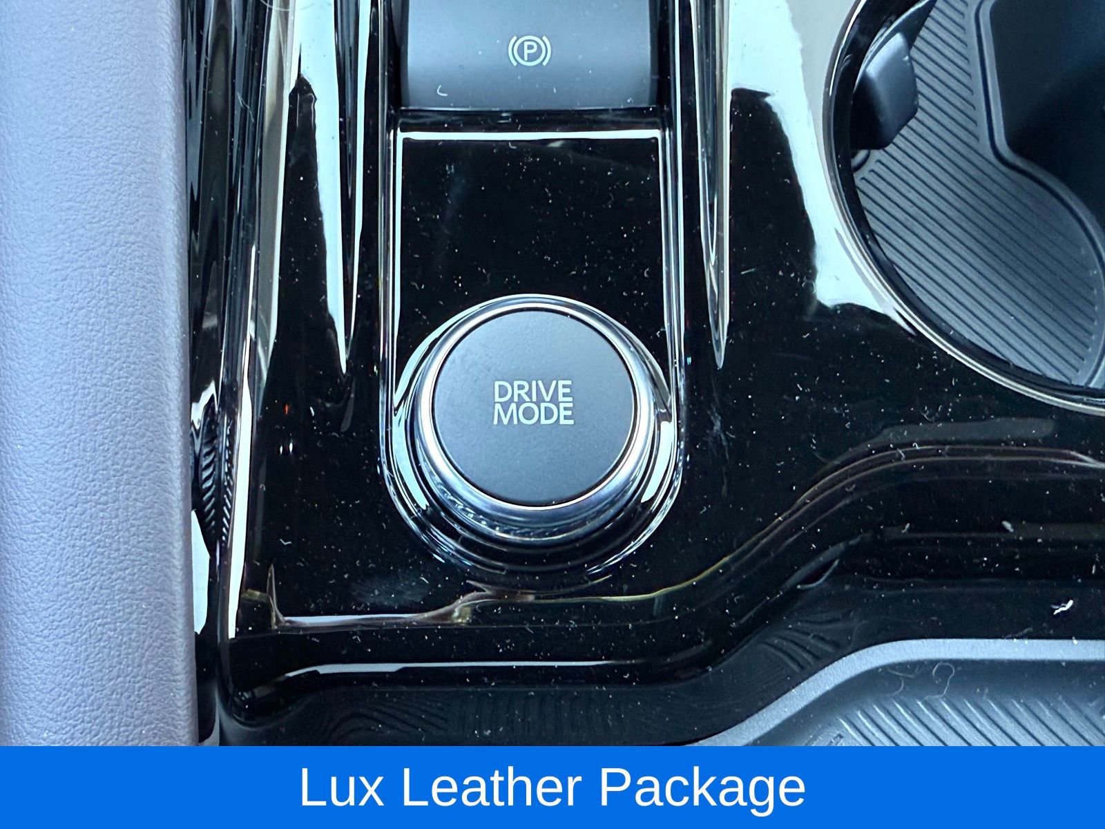 Used 2025 Ford Explorer Platinum w/ LUX Leather Package image 30