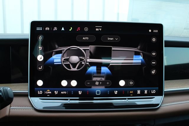 New 2026 Volkswagen Tiguan SEL R-Line AWD/4WD image 16