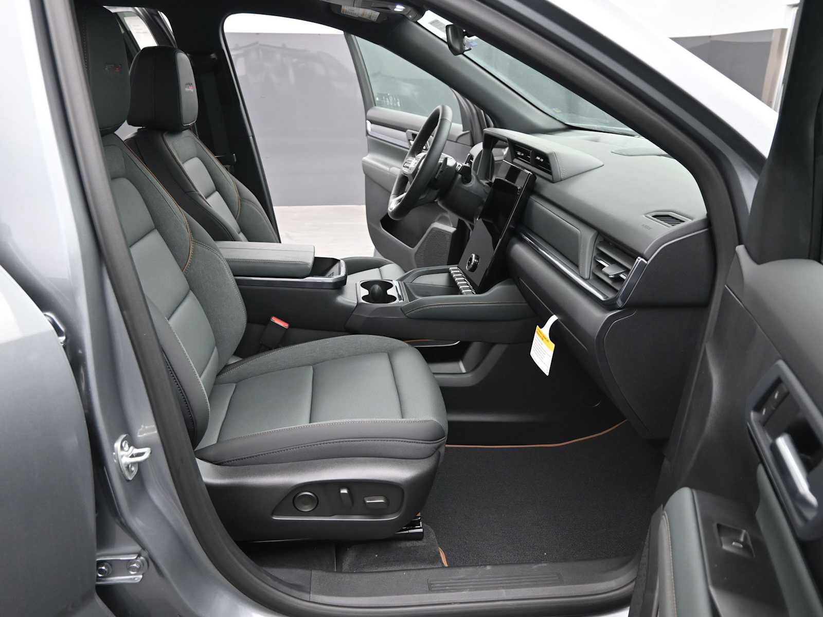 New 2026 GMC Terrain AT4 w/ Convenience Package III image 15