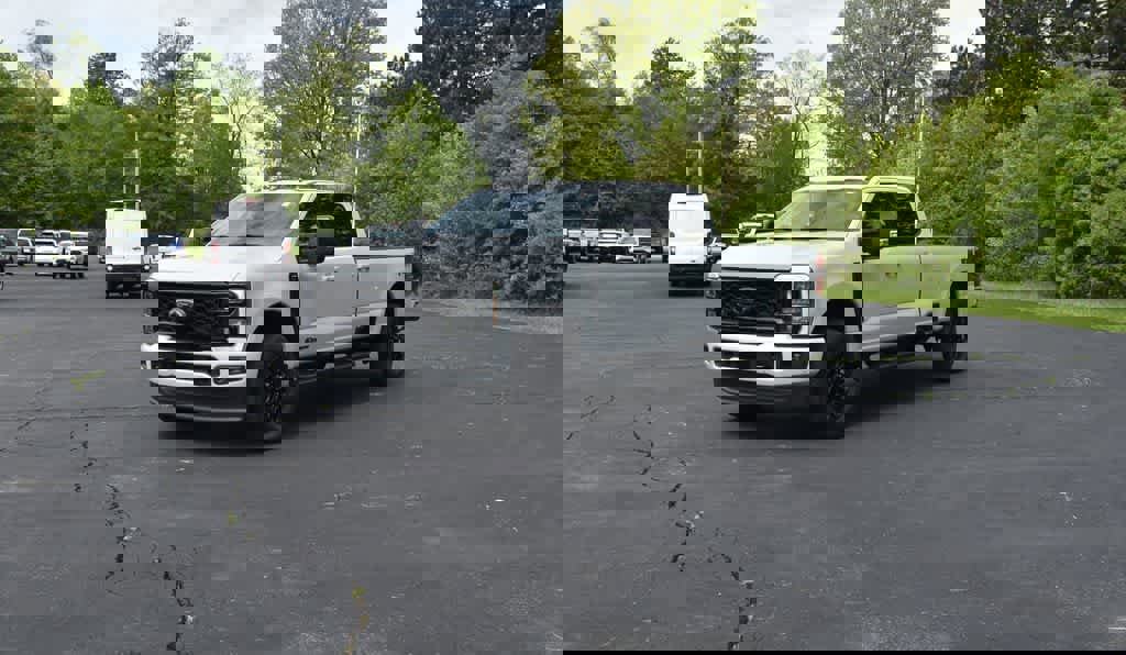 New 2025 Ford F350 Lariat w/ Lariat Ultimate Package image 8