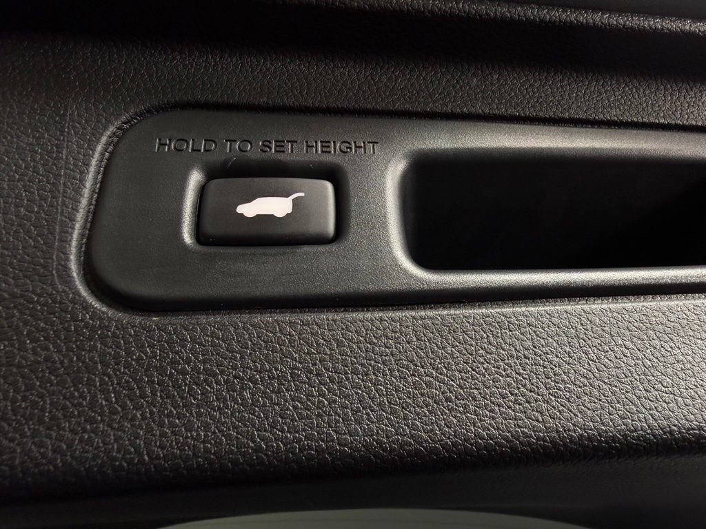 Used 2024 Honda Pilot TrailSport image 27