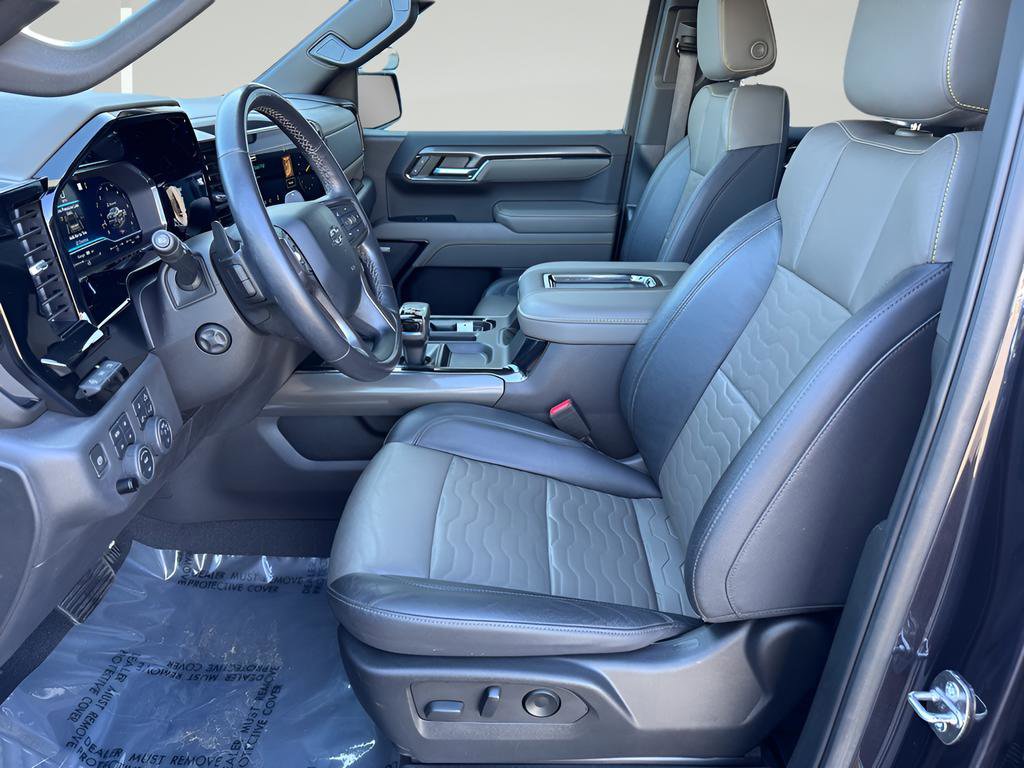 Used 2022 Chevrolet Silverado 1500 ZR2 w/ Technology Package image 9