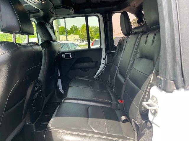 Used 2022 Jeep Wrangler Unlimited Sahara image 15